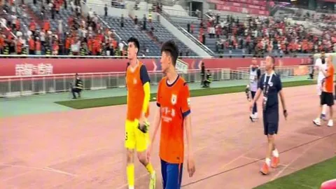 2026最新解析彩票代理：若追梦未被禁赛，骑士能否逆袭勇士詹姆斯一帽定乾坤